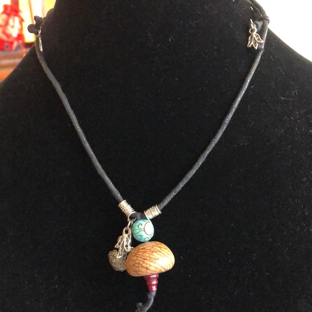 Fashion necklace, never been worn
